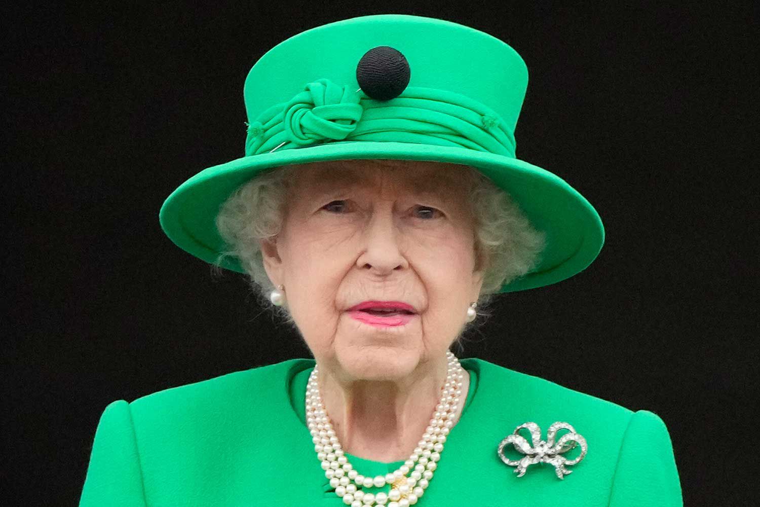 96 year old Queen Elizabeth dies peacefully at Scottish home